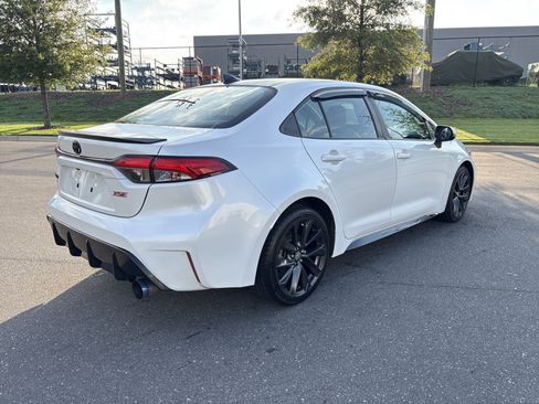 Used 2023 Toyota Corolla XSE FWD image 9