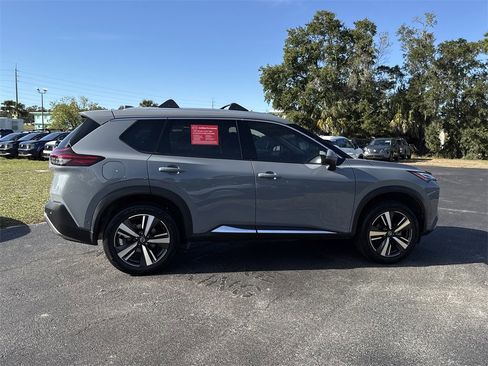 Certified 2021 Nissan Rogue Platinum image 5