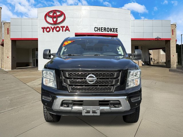 Used 2021 Nissan Titan SV w/ SV Convenience Package AWD/4WD image 2