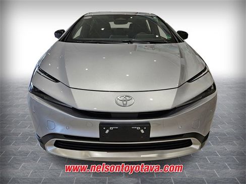 New 2026 Toyota Prius SE image 2