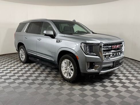 Certified 2024 GMC Yukon SLT w/ SLT Luxury Package image 2