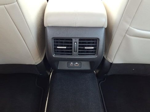 Used 2024 Nissan Altima 2.5 SL FWD image 13
