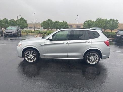 Used 2017 BMW X3 xDrive28i AWD/4WD image 2