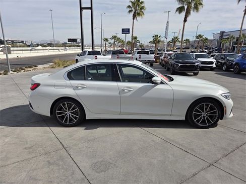 Used 2021 BMW 330i Sedan w/ Driving Assistance Package image 7