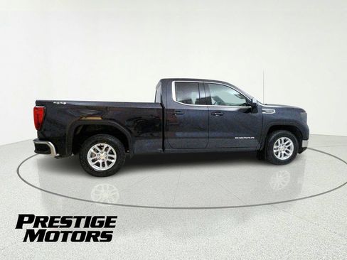 Used 2023 GMC Sierra 1500 SLE w/ Enhanced Capability Package AWD/4WD image 9