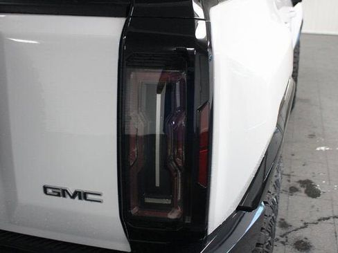 New 2024 GMC Hummer EV 3X w/ Extreme Off-Road Package image 13