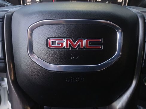 Used 2021 GMC Sierra 1500 AT4 w/ AT4 Premium Package AWD/4WD image 5