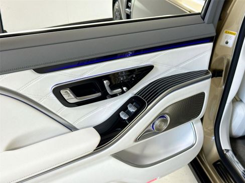 Used 2025 Mercedes-Benz Maybach S 680 4MATIC image 26