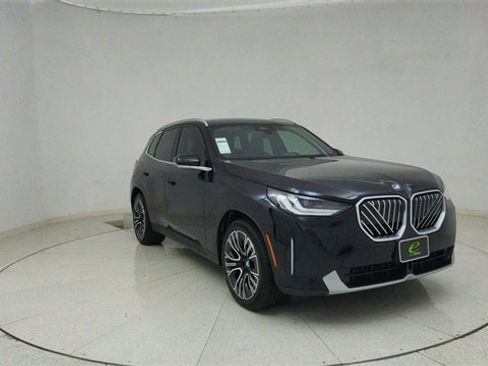 Used 2025 BMW X3 xDrive30i w/ Premium Package image 62