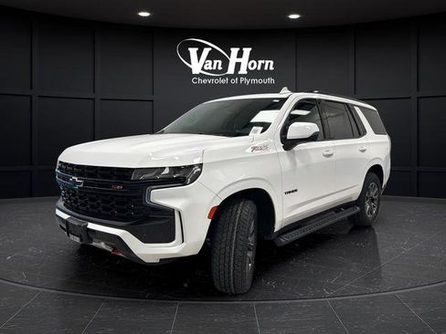 Used 2023 Chevrolet Tahoe Z71 w/ Luxury Package AWD/4WD image 3