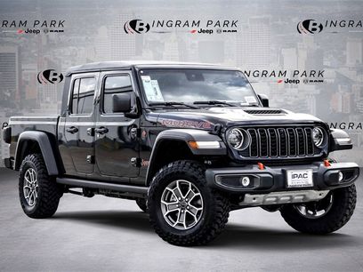 New 2025 Jeep Gladiator Mojave w/ Safety Group
