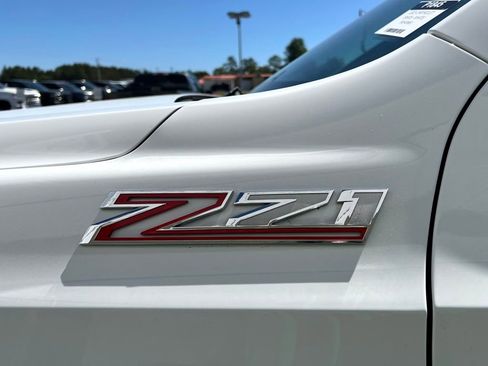 Used 2023 Chevrolet Tahoe Z71 w/ Luxury Package AWD/4WD image 8