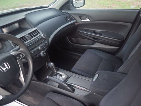 Used 2012 Honda Accord LX image 12