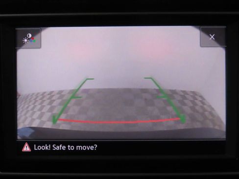 Certified 2024 Volkswagen Jetta SE image 15