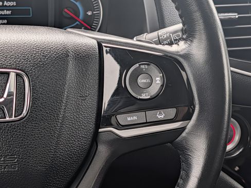 Used 2020 Honda Pilot Touring image 29