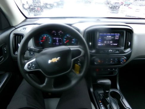 Used 2019 Chevrolet Colorado W/T w/ WT Convenience Package AWD/4WD image 15