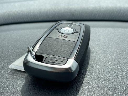 Used 2025 Ford Maverick XLT w/ Black Appearance Package image 21