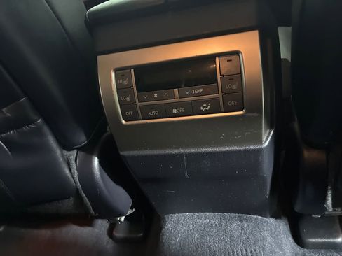 Used 2017 Lexus GX 460 Luxury w/ Preferred Accessory Package AWD/4WD image 28