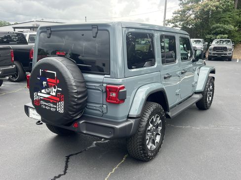 New 2026 Jeep Wrangler Unlimited Sahara AWD/4WD image 8