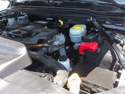 Used 2021 RAM 3500 Laramie AWD/4WD image 15