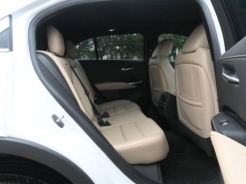 Certified 2024 Cadillac XT4 Luxury w/ Cold Weather Package image 24