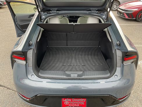 Used 2024 Toyota Prius XLE image 21