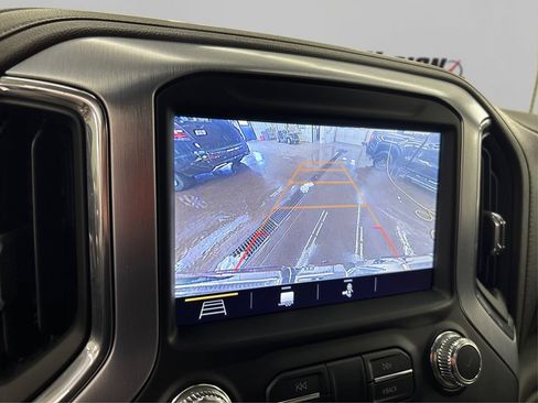 Used 2019 GMC Sierra 1500 SLT w/ SLT Premium Plus Package AWD/4WD image 33