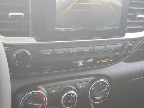 New 2026 Hyundai Venue SE FWD image 25