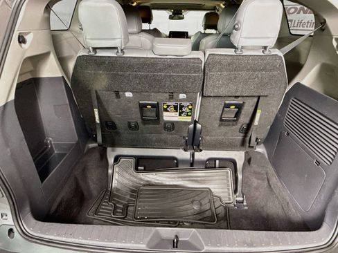 Certified 2024 Toyota Sienna XLE AWD/4WD image 28