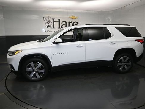 Used 2020 Chevrolet Traverse LT w/ LT Premium Package image 35