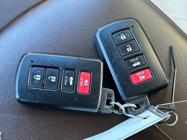 Used 2014 Toyota Avalon XLE Touring FWD image 54