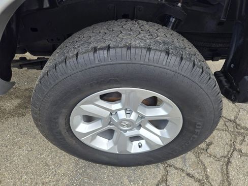 Used 2006 Toyota Tacoma PreRunner image 26