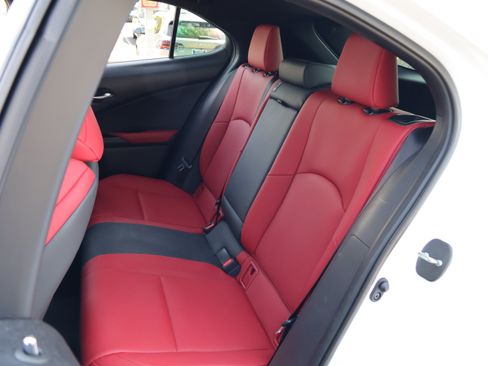 Used 2023 Lexus UX 250h F Sport FWD image 37