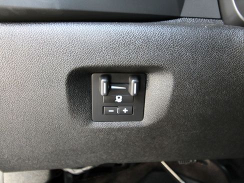 Used 2014 Chevrolet Silverado 2500 LT w/ Texas Edition AWD/4WD image 26
