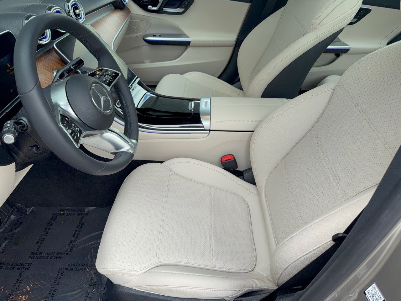 Used 2023 Mercedes-Benz C 300 Sedan image 5