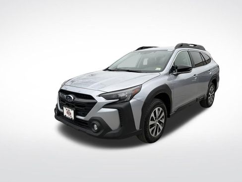 Certified 2025 Subaru Outback Premium image 9