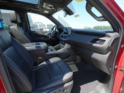 Used 2022 Chevrolet Tahoe RST w/ Luxury Package AWD/4WD image 23