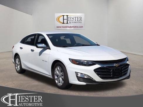 Used 2024 Chevrolet Malibu LT FWD image 1
