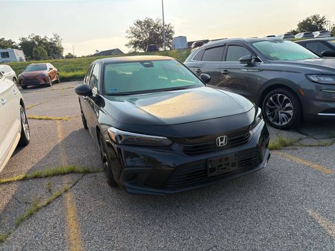 Used 2024 Honda Civic Sport image 3