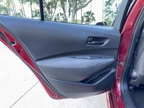 Used 2022 Toyota Corolla LE image 20