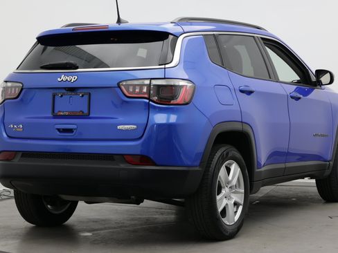 Used 2022 Jeep Compass Latitude AWD/4WD image 6