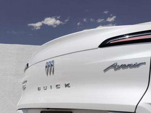 Used 2024 Buick Envista Avenir FWD image 12