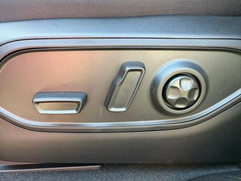 New 2025 Jeep Grand Cherokee L Limited w/ Trailer Tow Package image 13