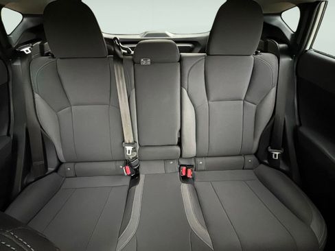 Used 2025 Subaru Crosstrek 2.0i Premium image 28