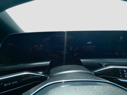 Used 2024 Cadillac Lyriq Sport RWD image 39
