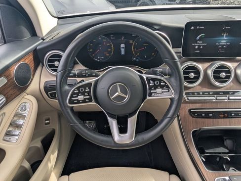 Certified 2022 Mercedes-Benz GLC 300 GLC 300 w/ Premium Package Lite image 3