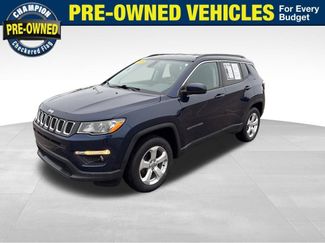 Used 2018 Jeep Compass Latitude w/ Cold Weather Group video 1