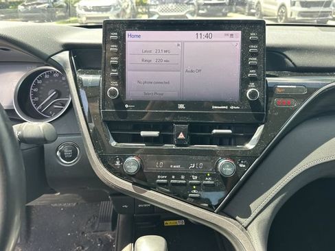 Used 2023 Toyota Camry XLE FWD image 17