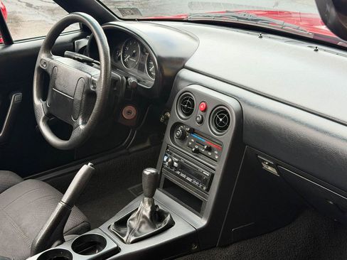 Used 1990 MAZDA MX-5 Miata RWD image 35