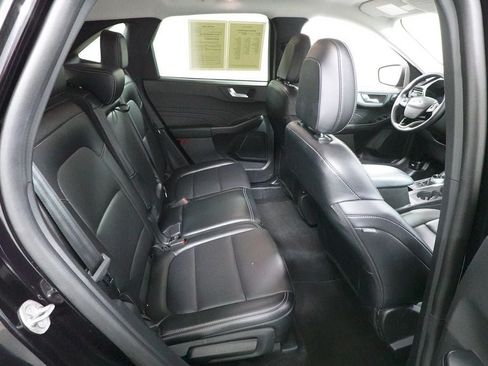 Certified 2025 Ford Escape Platinum AWD/4WD image 32